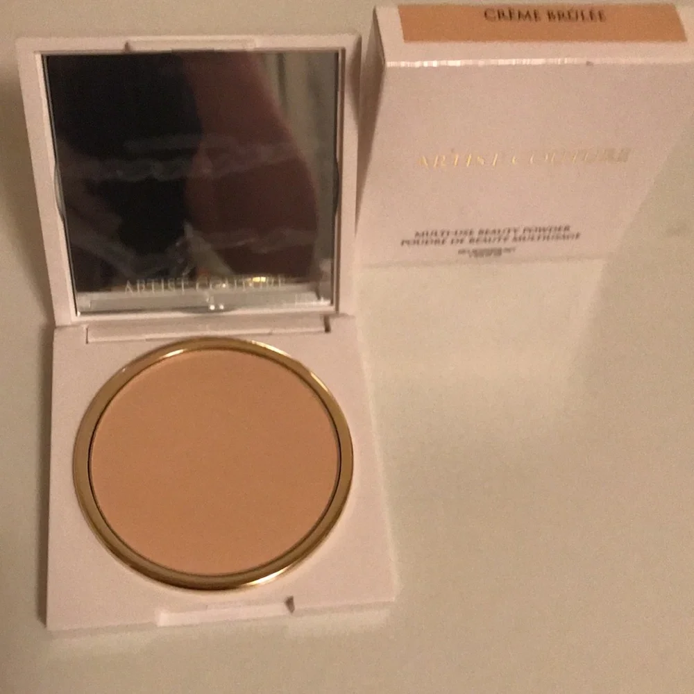 New Artist Couture Multi-Use Beauty Powder crème brûlée